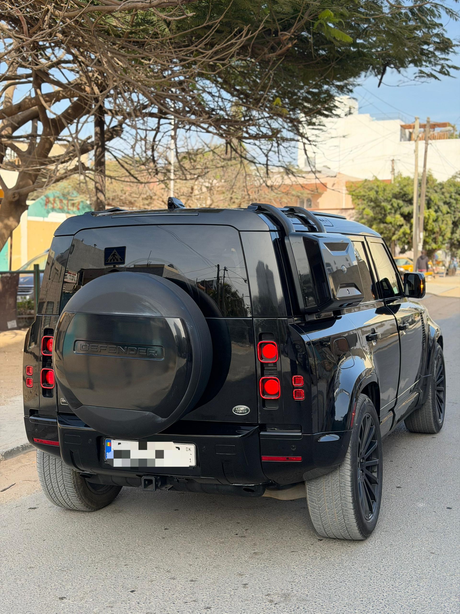 Land Rover Defender 2022