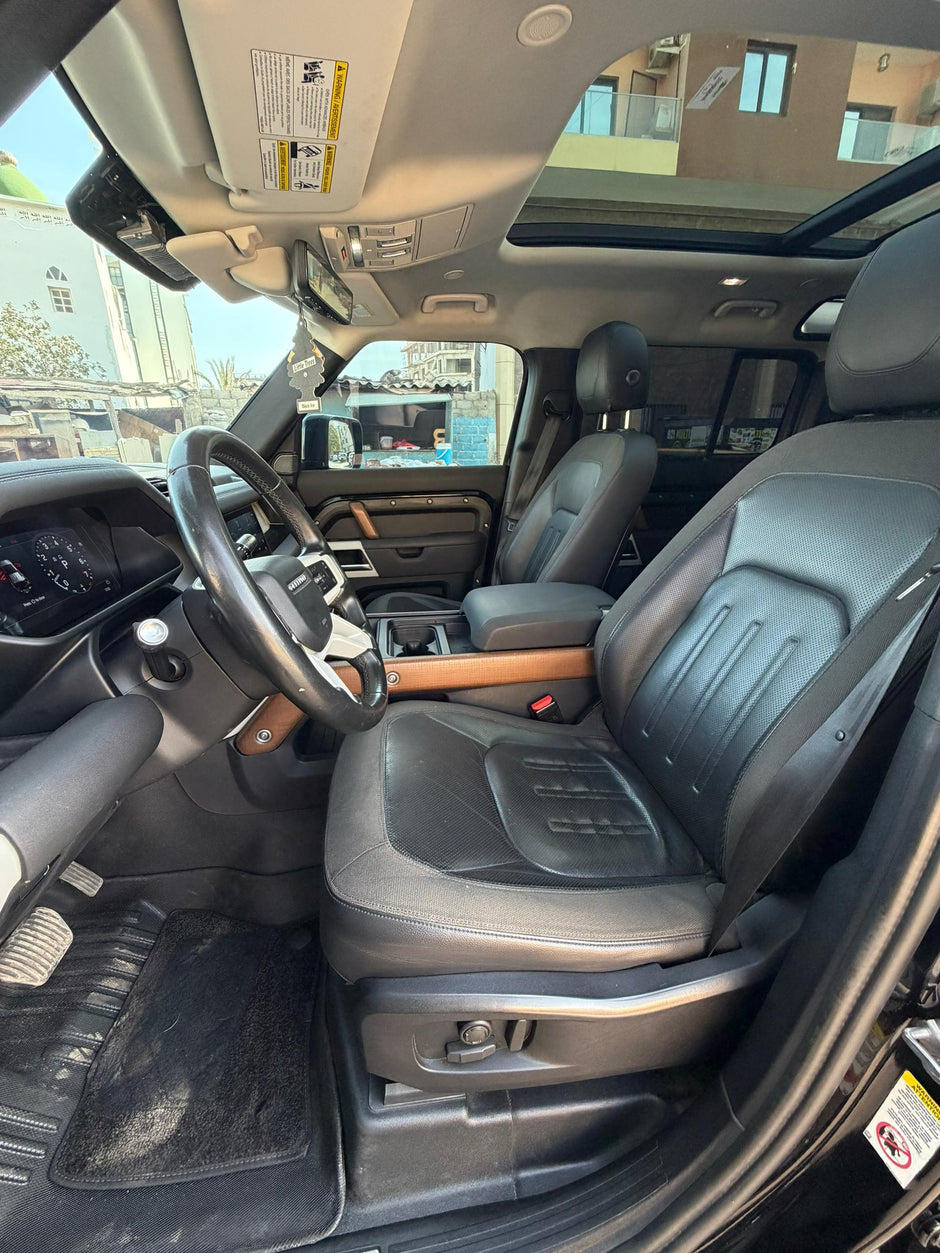 Land Rover Defender 2022