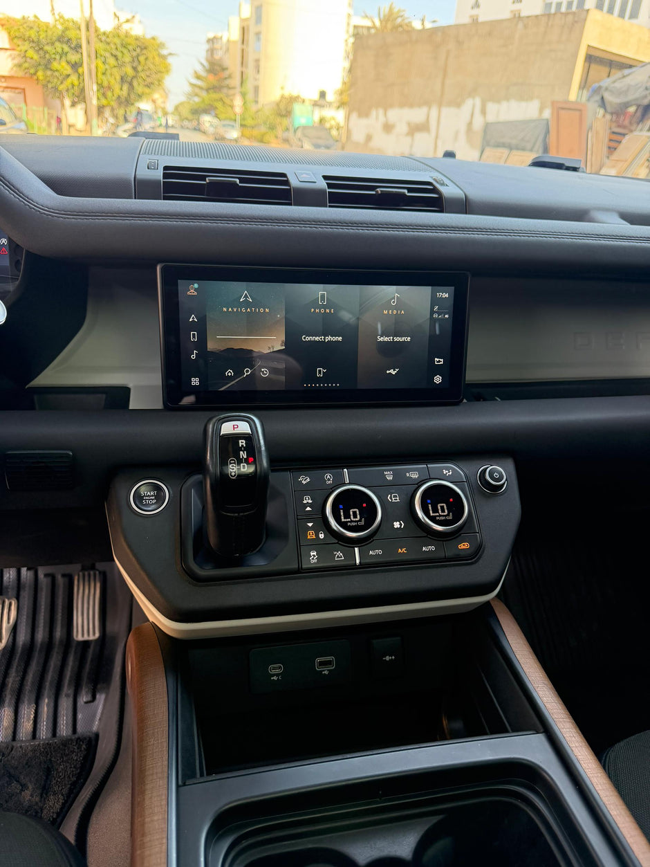 Land Rover Defender 2022