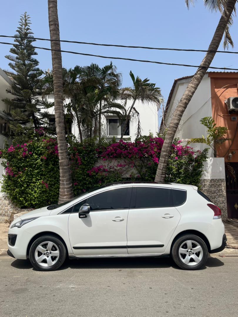 Peugeot 3008 BlueHDi 2016