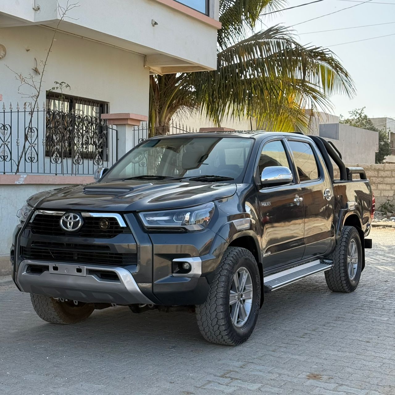 Toyota Hilux 2017 – Puissance, Confort et Fiabilité