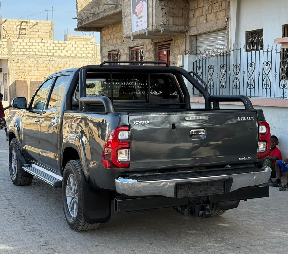 Toyota Hilux 2017 – Puissance, Confort et Fiabilité